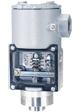 Dwyer SA1100 Pressure Switch